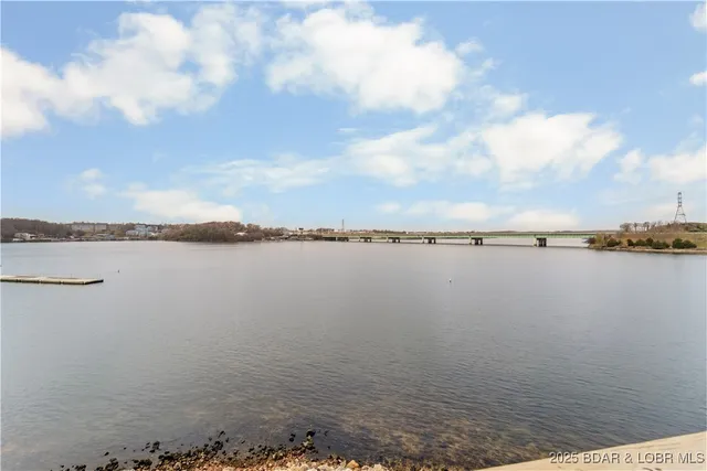 $264,900 | 875 Parkside Place, Unit C206, Osage Beach, MO 65065