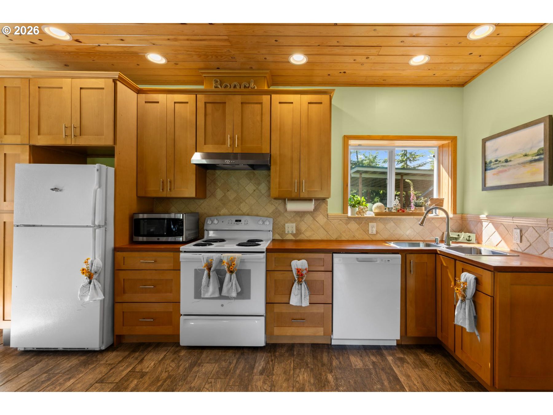 22312 Sandridge Road Ocean Park, WA 98640 - Photo 11 of 48 Kitchen