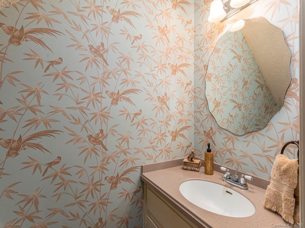140 Chelsea Road Waynesville, NC 28786 - Photo 9 of 16 Gallery Image 9