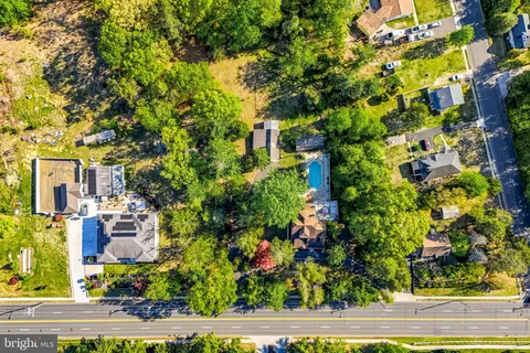 $699,000 | 267 West White Horse Pike, Berlin, NJ 08009