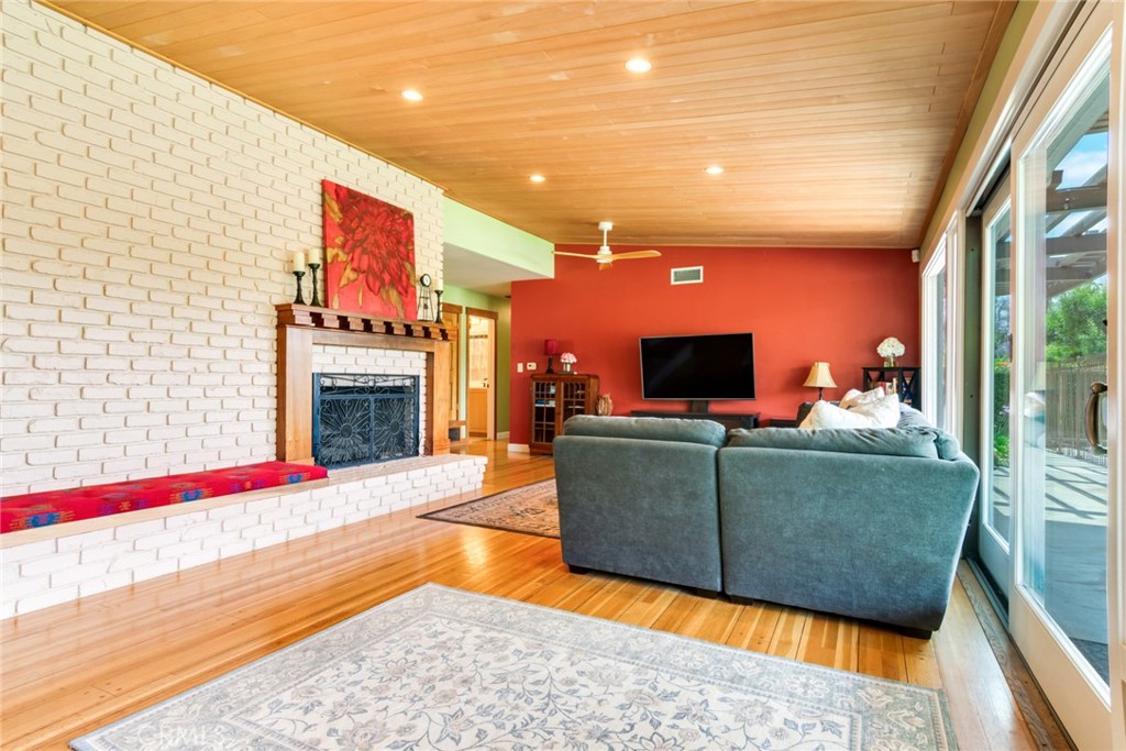 2886 McAllister Street Riverside, CA 92503 - Photo 8 of 46 Gallery Image 8