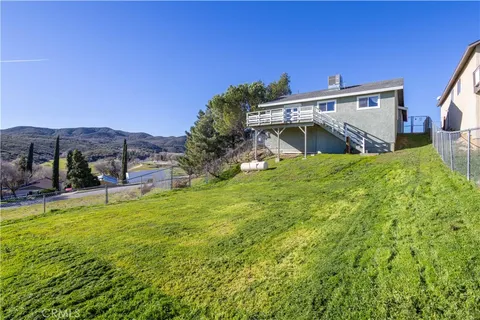 $439,999 | 42614 Cabin Drive, Lake Hughes, CA 93532