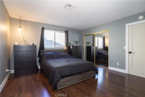 $439,999 | 42614 Cabin Drive, Lake Hughes, CA 93532