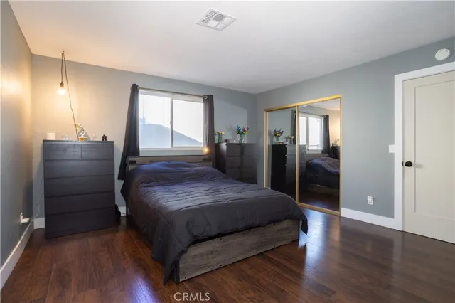 $439,999 | 42614 Cabin Drive, Lake Hughes, CA 93532