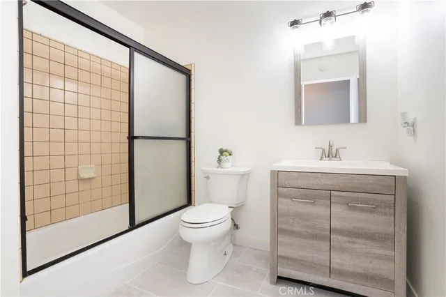 $439,999 | 42614 Cabin Drive, Lake Hughes, CA 93532