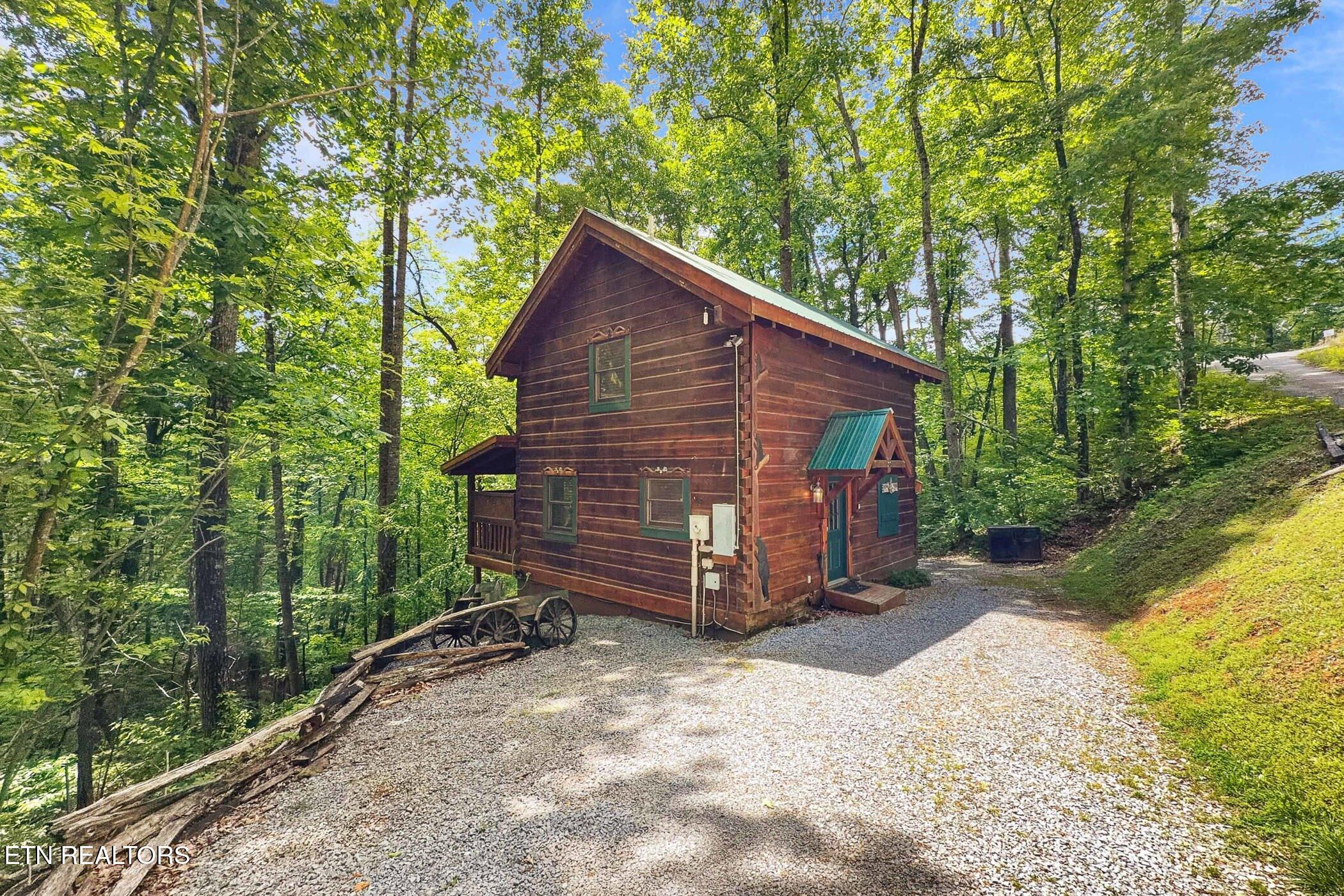 2015 Penny Way Pigeon Forge, TN 37862 - Photo 43 of 60 img_4710