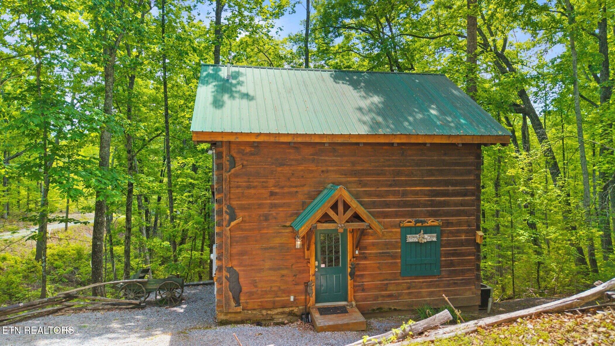 2015 Penny Way Pigeon Forge, TN 37862 - Photo 44 of 60 dji_20260430132741_0004_d