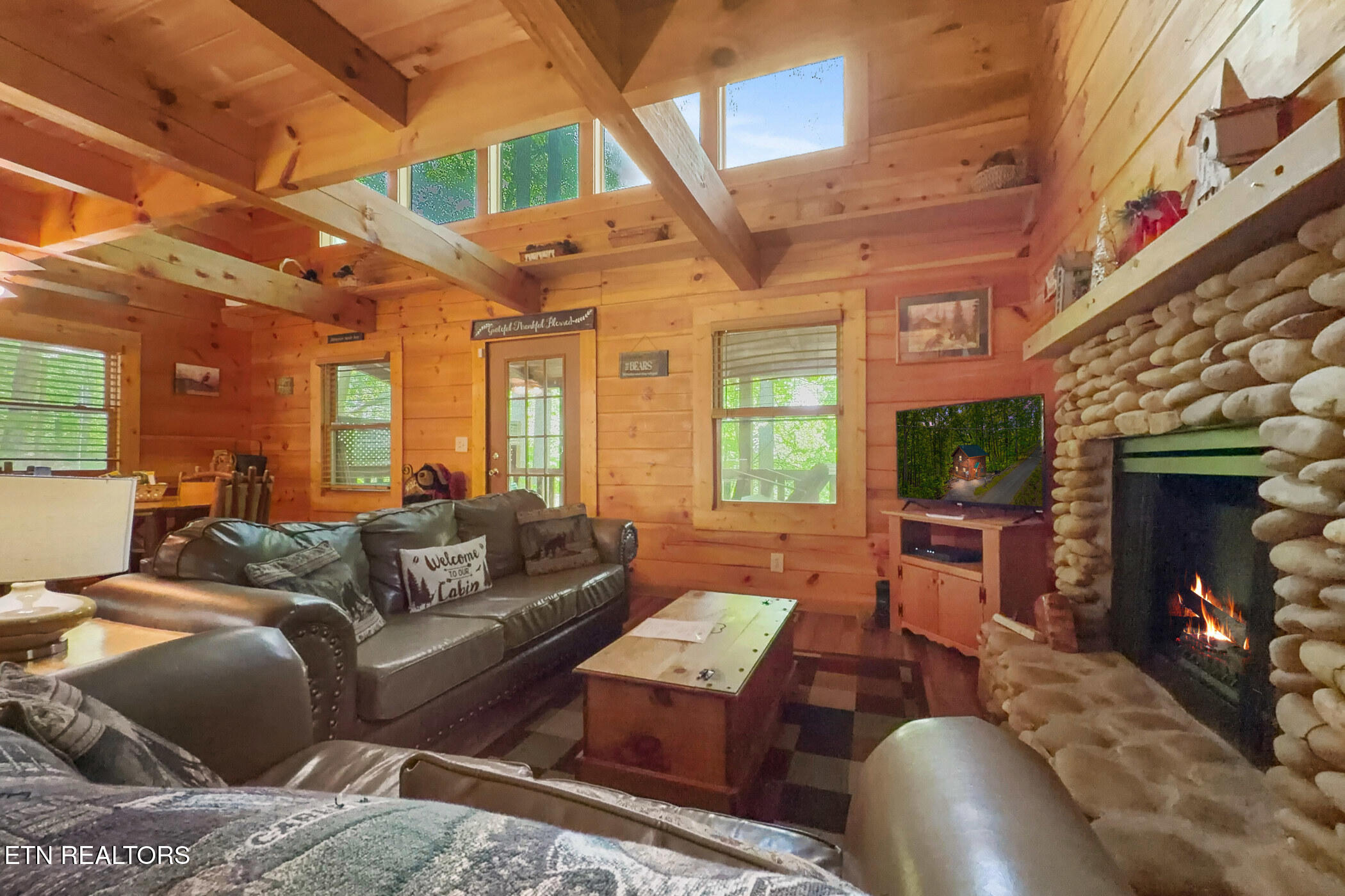 2015 Penny Way Pigeon Forge, TN 37862 - Photo 52 of 60 img_4653