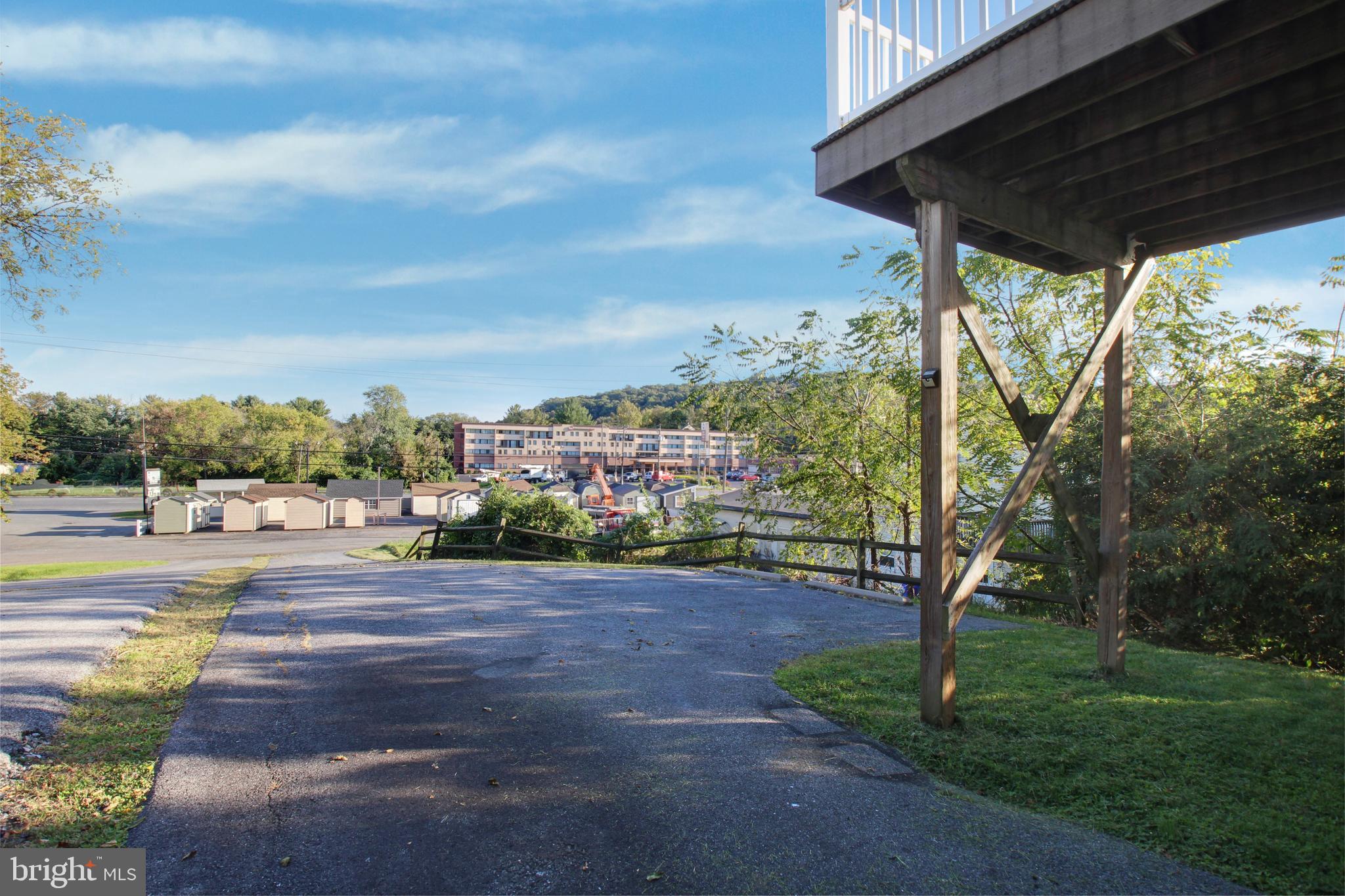 411 Tremont Avenue Reading, PA 19607 - Photo 26 of 26