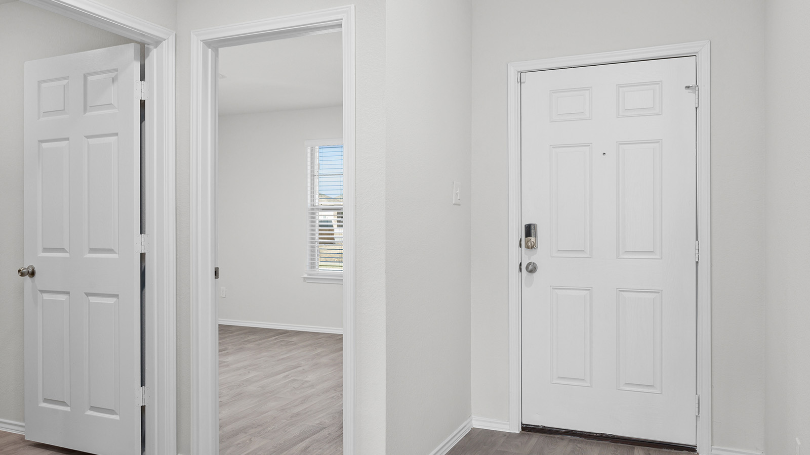 1407 Victory Rnch Trail Killeen, TX 76549 - Photo 2 of 24 Enter into a bright, open space featuring durable flooring and an abundance of natural light.