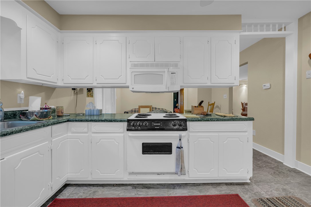 1148 Doyle Street Westminster, SC 29693 - Photo 13 of 49