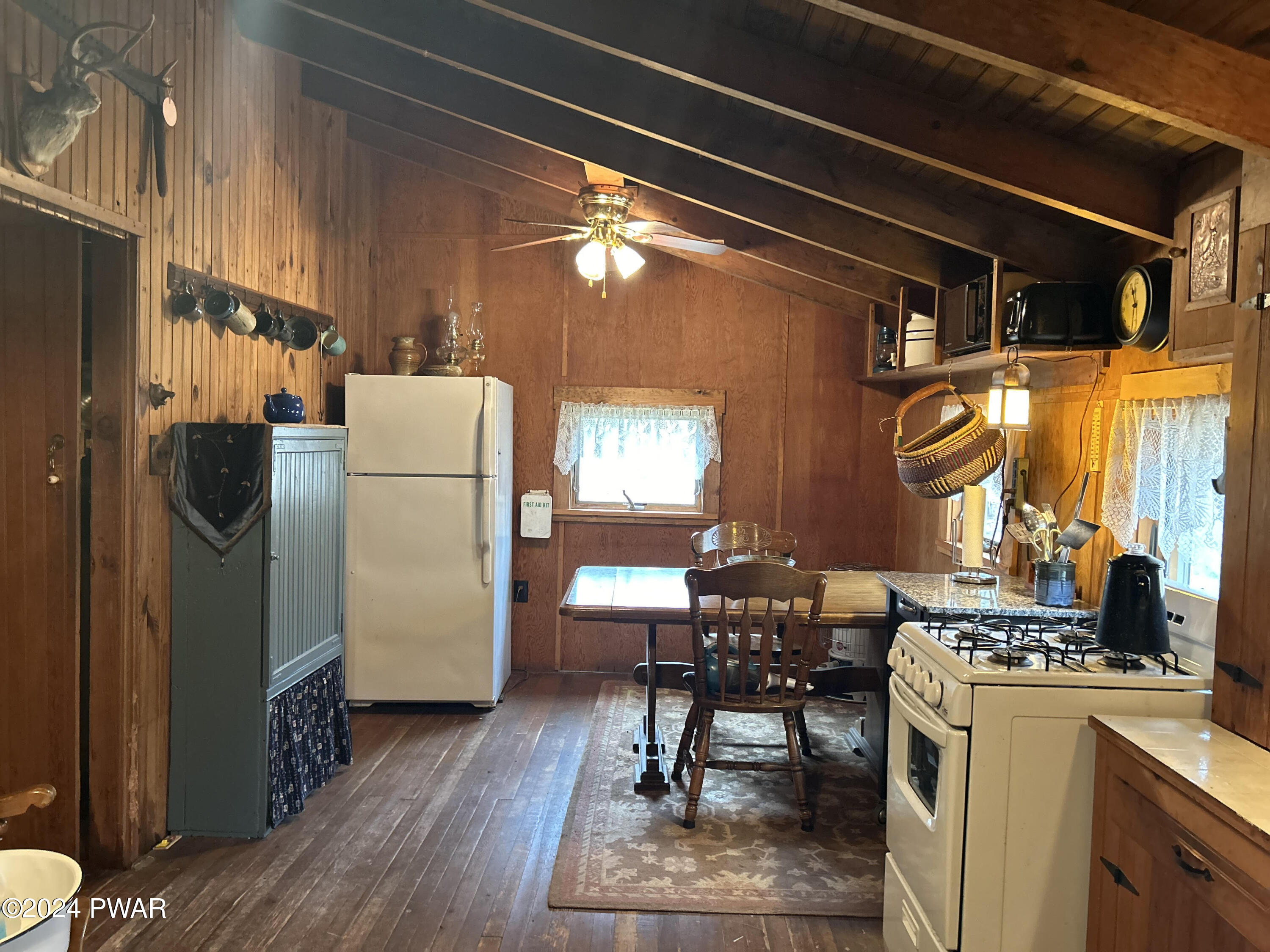 118 Brewster Road Dingmans Ferry, PA 18328 - Photo 18 of 23