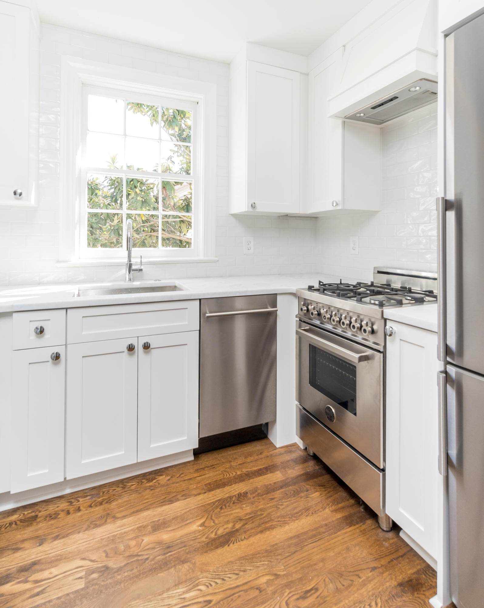 125 Line Street, Unit B Charleston, SC 29403 - Photo 8 of 27 125 Line St-11