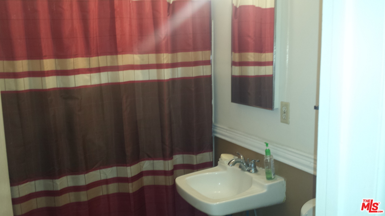 2876 Avalon Street Riverside, CA 92509 - Photo 14 of 15