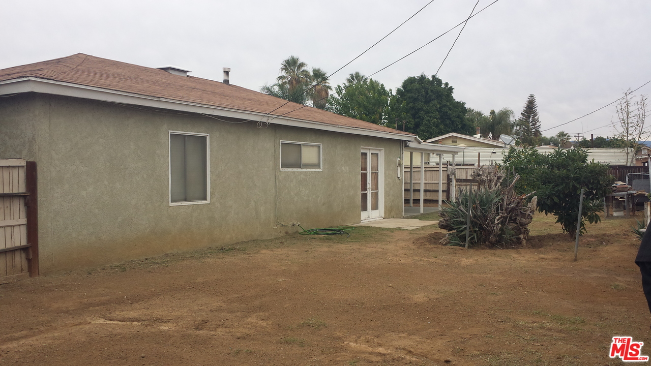 2876 Avalon Street Riverside, CA 92509 - Photo 7 of 15