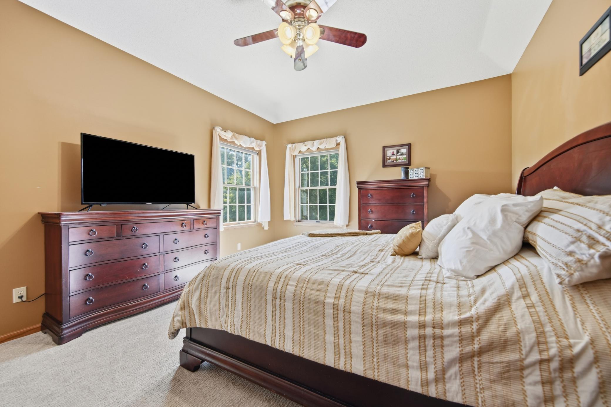 923 Cloverleaf Circle Hudson, WI 54016 - Photo 20 of 60