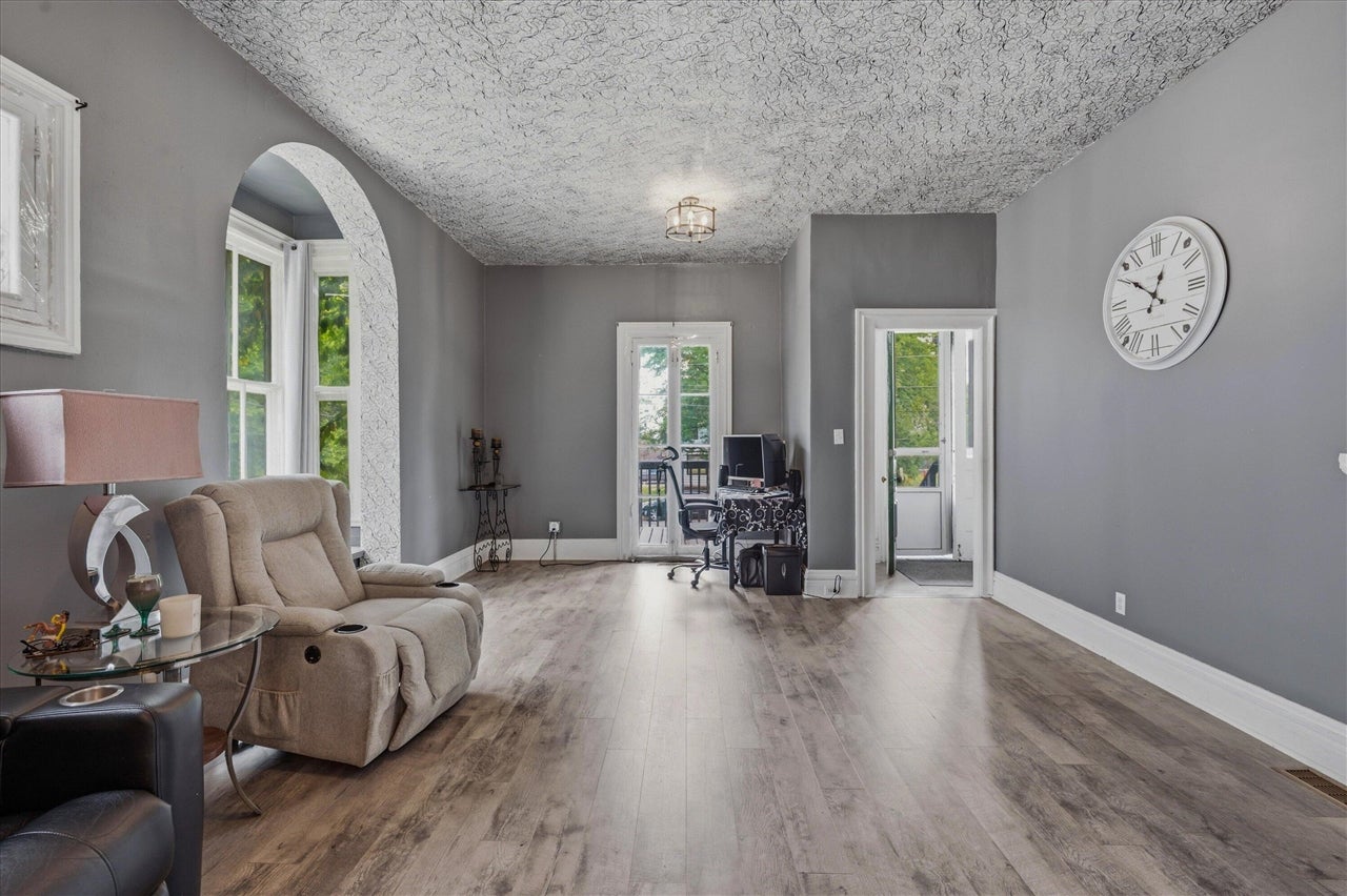 202 3rd Street Jackson, MI 49201 - Photo 6 of 55 Gallery Image 6