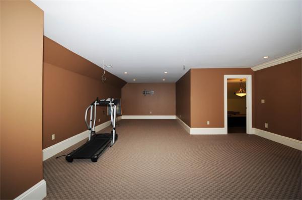21 Old Farm Road Norwood, MA 02062 - Photo 13 of 21 Gallery Image 13