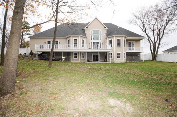 21 Old Farm Road Norwood, MA 02062 - Photo 19 of 21 Gallery Image 19