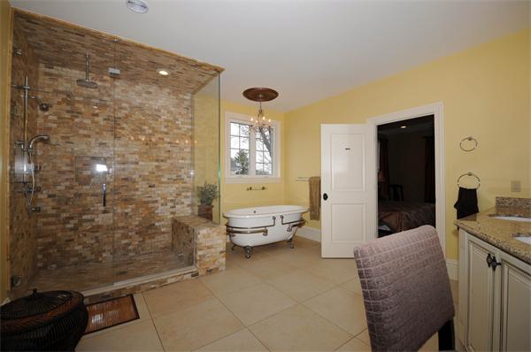 21 Old Farm Road Norwood, MA 02062 - Photo 10 of 21 Gallery Image 10