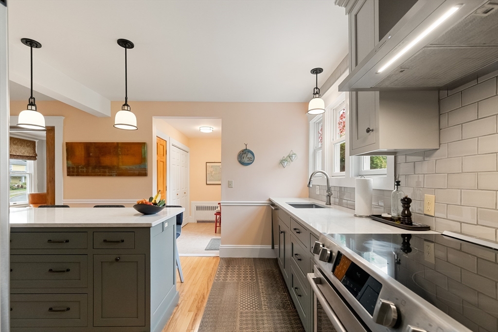115 Aspen Road Swampscott, MA 01907 - Photo 14 of 36 Gallery Image 14