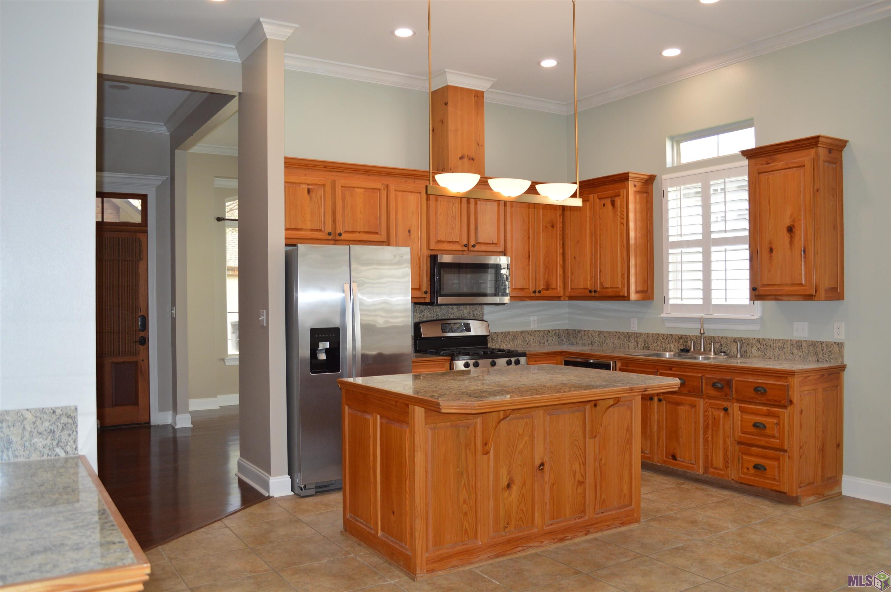 2017 Lac Cache Court Baton Rouge, LA 70816 - Photo 13 of 34 Gallery Image 13
