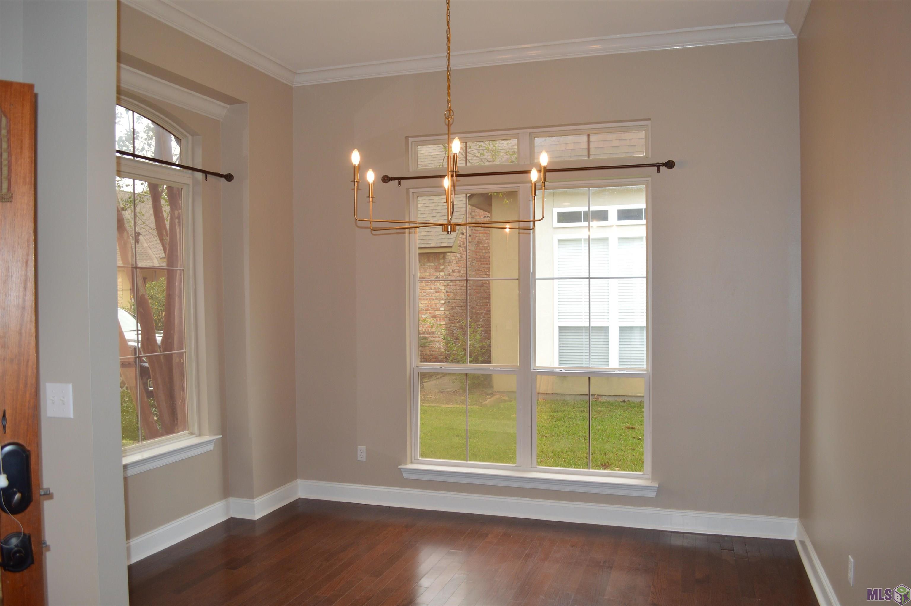2017 Lac Cache Court Baton Rouge, LA 70816 - Photo 8 of 34 Gallery Image 8