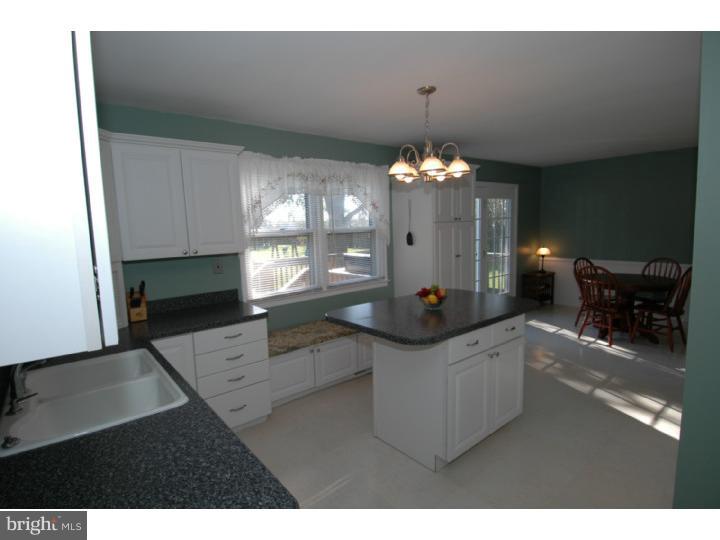 52 Georgetown Road Columbus, NJ 08022 - Photo 2 of 25 Kitchen