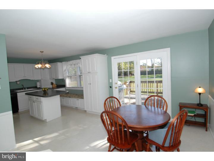 52 Georgetown Road Columbus, NJ 08022 - Photo 4 of 25 Kitchen