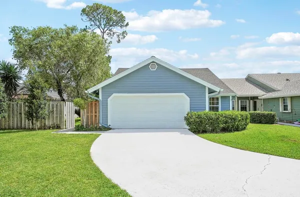 $615,000 | 12625 Timber Ridge Circle, Wellington, FL 33414