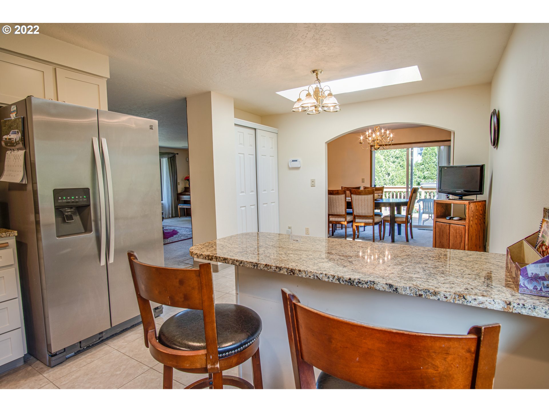 4910 Southwest Comus Street Portland, OR 97219 - Photo 11 of 32 Gallery Image 11