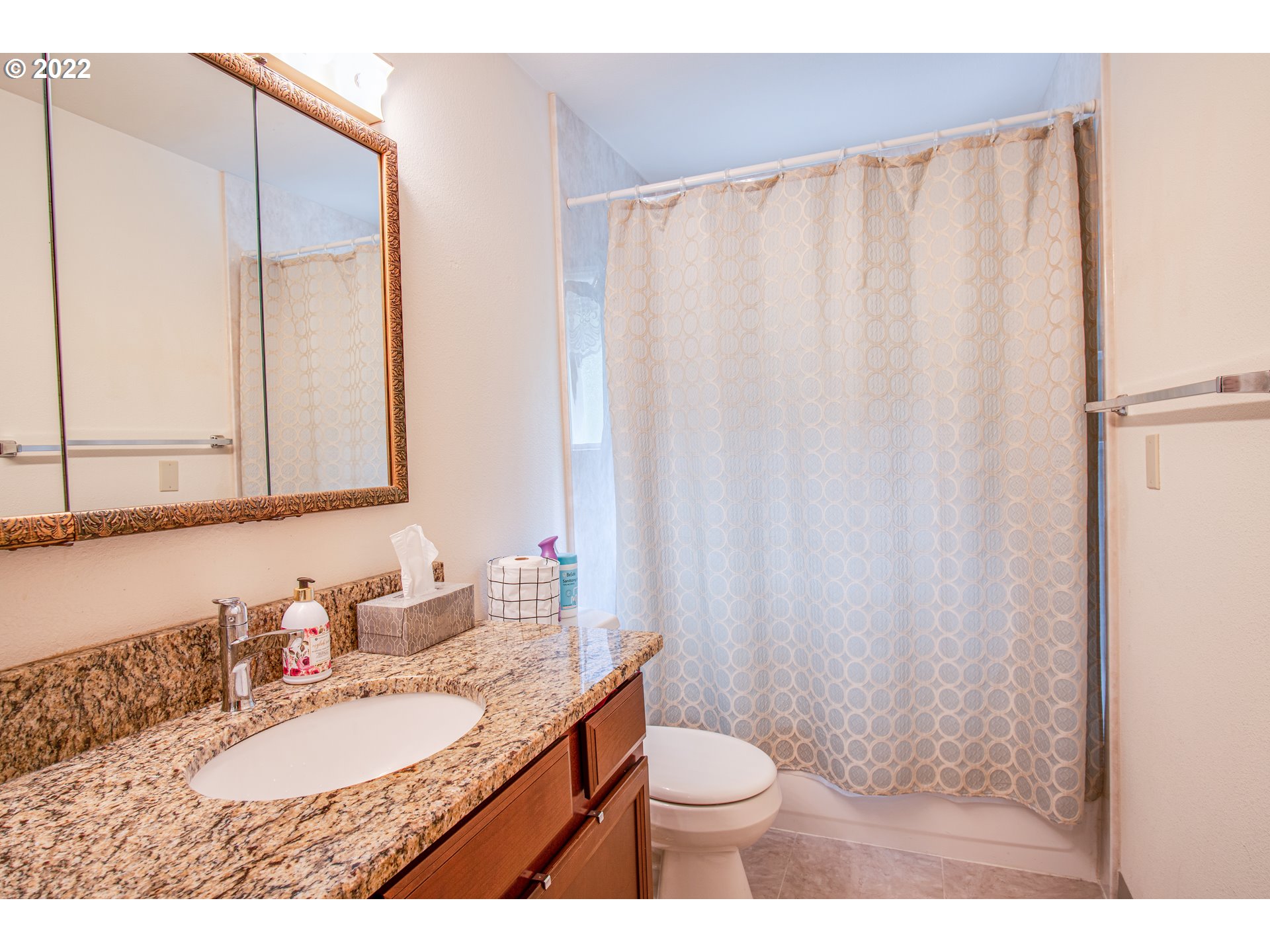 4910 Southwest Comus Street Portland, OR 97219 - Photo 21 of 32 Gallery Image 21