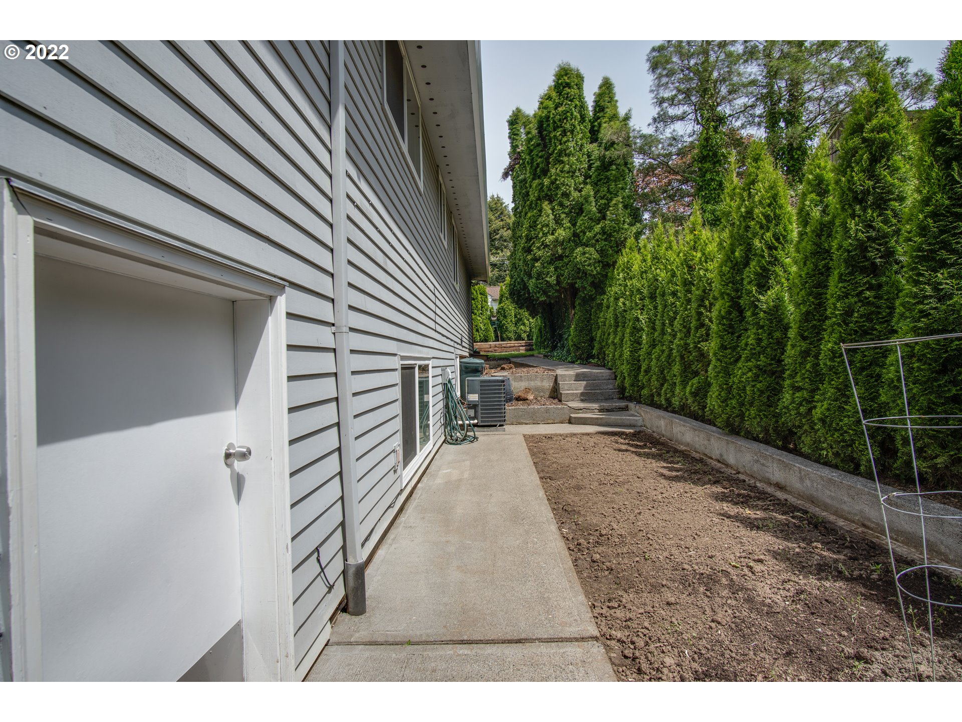 4910 Southwest Comus Street Portland, OR 97219 - Photo 29 of 32 Gallery Image 29