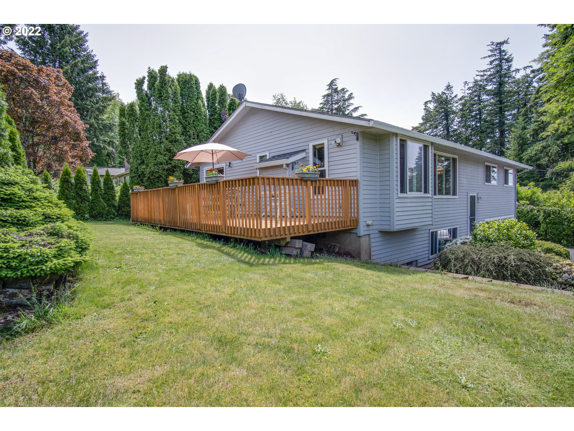 4910 Southwest Comus Street Portland, OR 97219 - Photo 31 of 32 Gallery Image 31