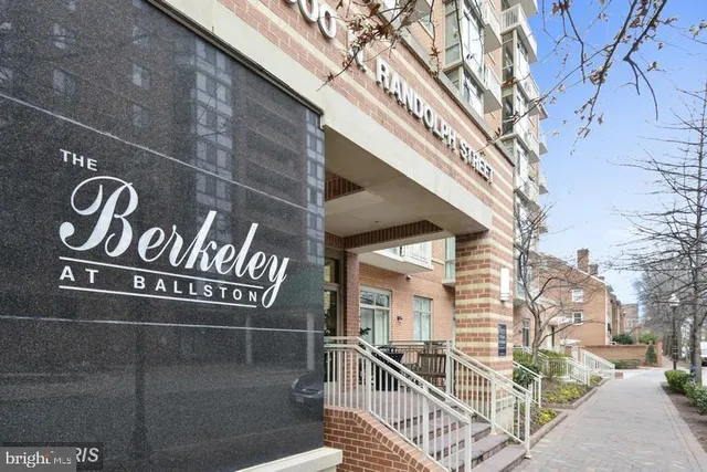 $414,000 | 1000 North Randolph Street, Unit 806, Arlington, VA 22201