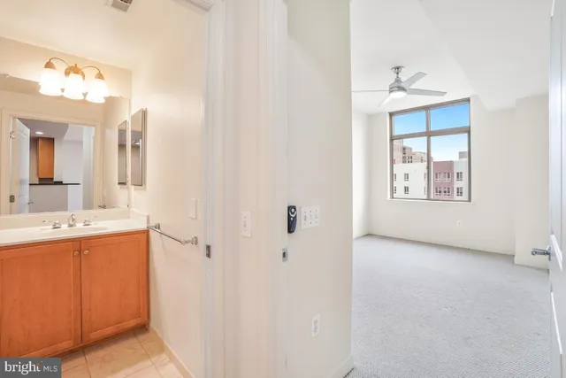 $414,000 | 1000 North Randolph Street, Unit 806, Arlington, VA 22201