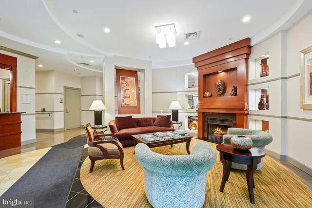 $414,000 | 1000 North Randolph Street, Unit 806, Arlington, VA 22201