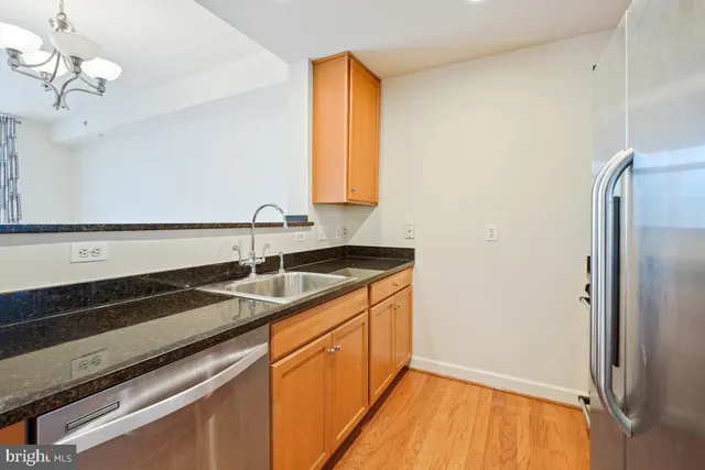 $414,000 | 1000 North Randolph Street, Unit 806, Arlington, VA 22201
