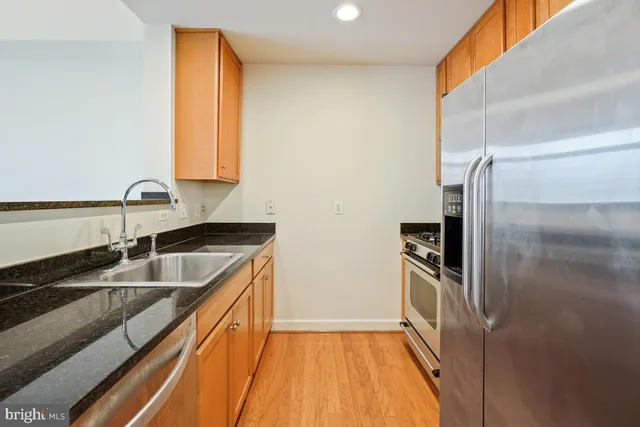 $414,000 | 1000 North Randolph Street, Unit 806, Arlington, VA 22201