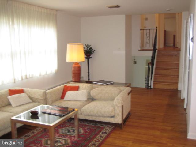 3622 Ligon Road Ellicott City, MD 21042 - Photo 1 of 30 Living Room