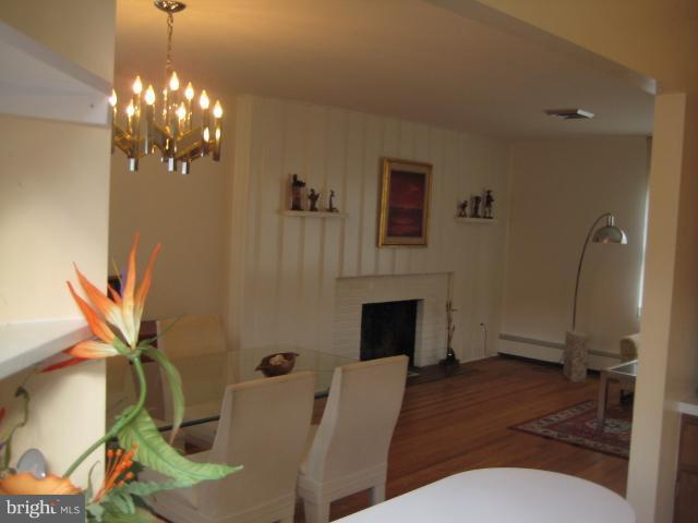 3622 Ligon Road Ellicott City, MD 21042 - Photo 3 of 30 Living Room