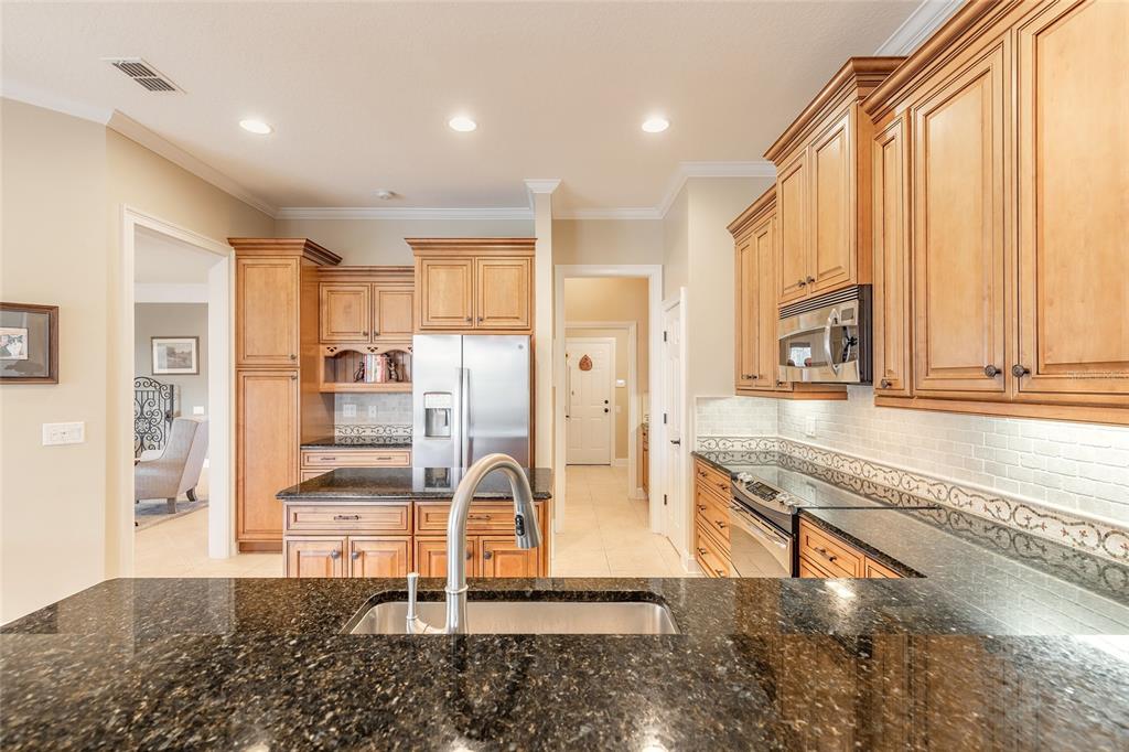 10915 Ledgement Lane Windermere, FL 34786 - Photo 16 of 60