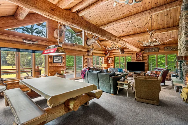 $2,450,000 | N10226 County Road 356, Daggett, MI 49821