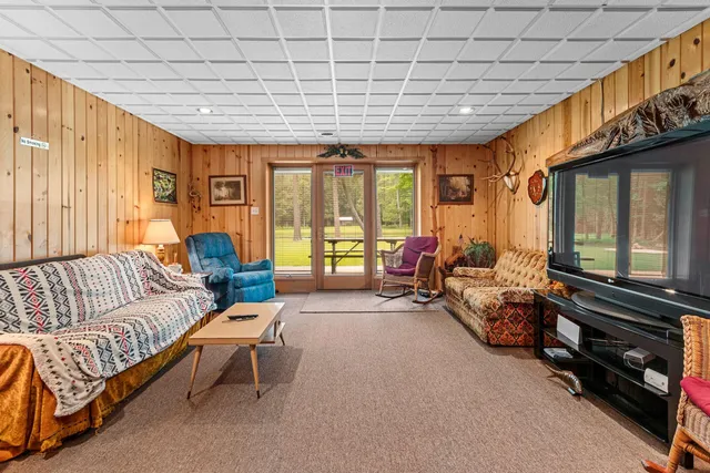 $2,450,000 | N10226 County Road 356, Daggett, MI 49821