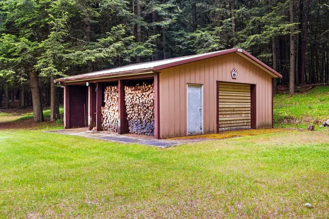 $2,450,000 | N10226 County Road 356, Daggett, MI 49821