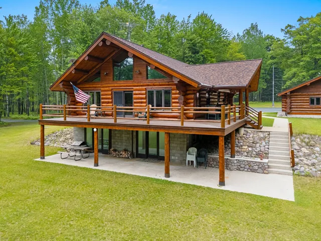 $2,450,000 | N10226 County Road 356, Daggett, MI 49821