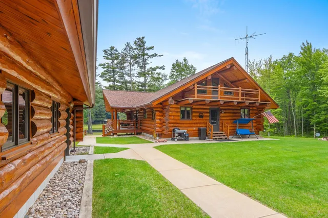 $2,450,000 | N10226 County Road 356, Daggett, MI 49821
