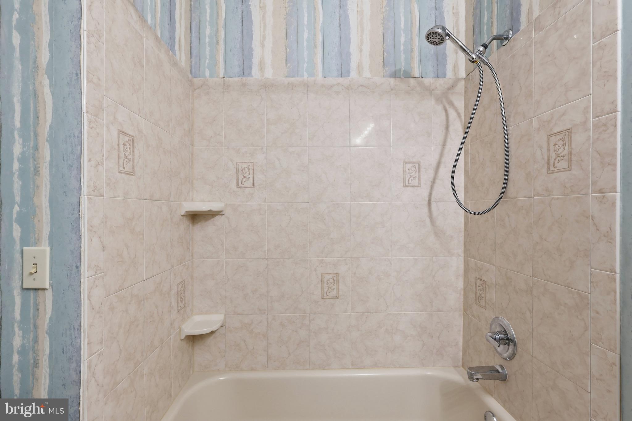 403 Byron Road Warminster, PA 18974 - Photo 24 of 76 Full Hall Bath