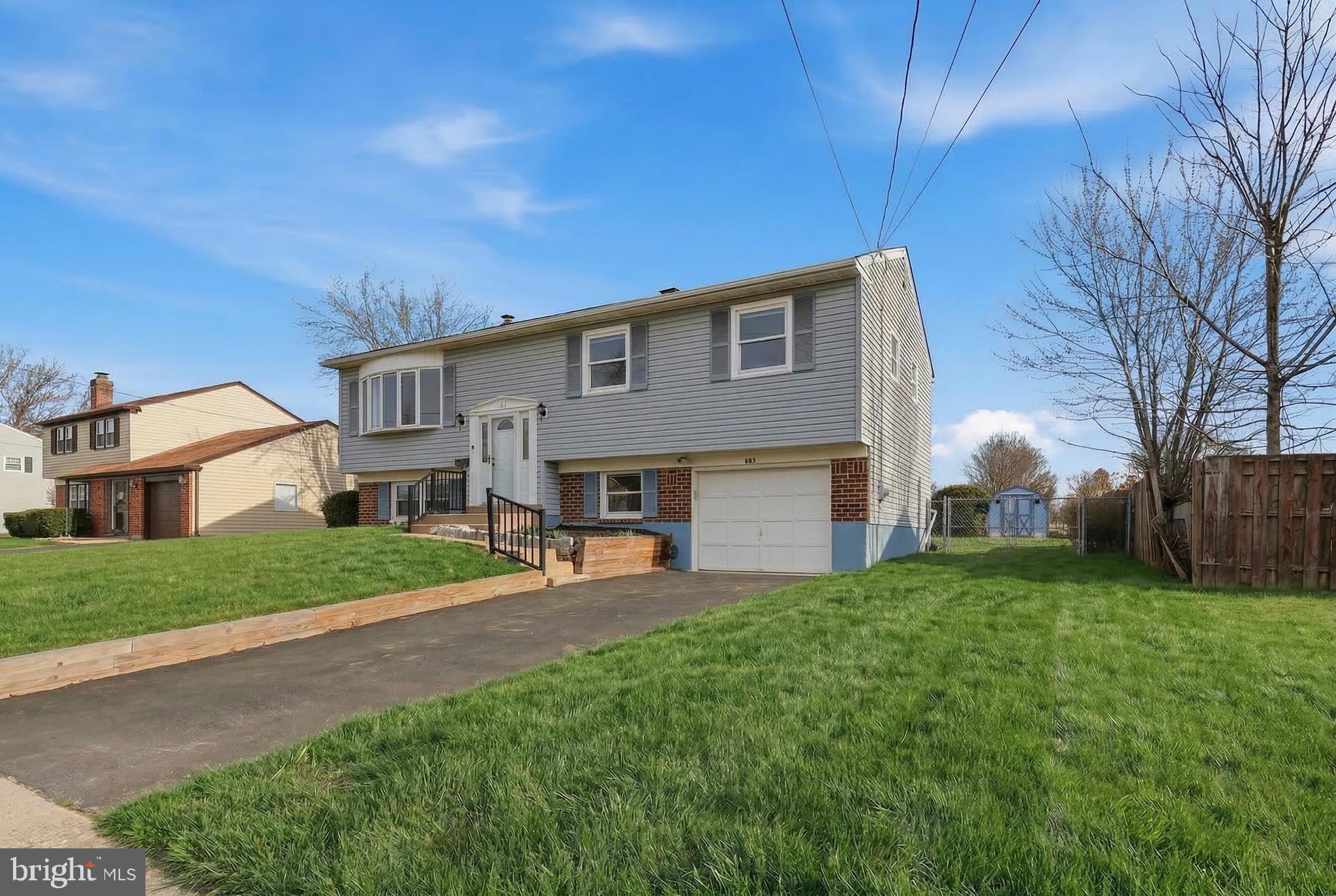 403 Byron Road Warminster, PA 18974 - Photo 4 of 76 Welcome Home to 403 Byron Rd!