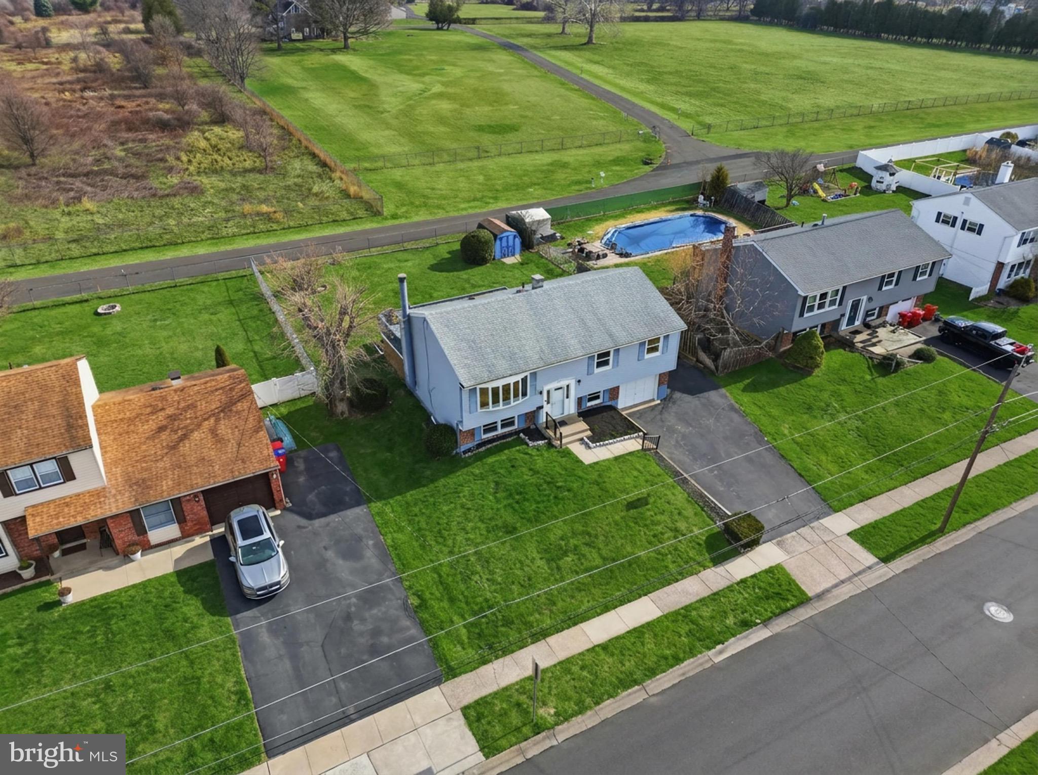 403 Byron Road Warminster, PA 18974 - Photo 5 of 76 Overlooking Warminster Community Park